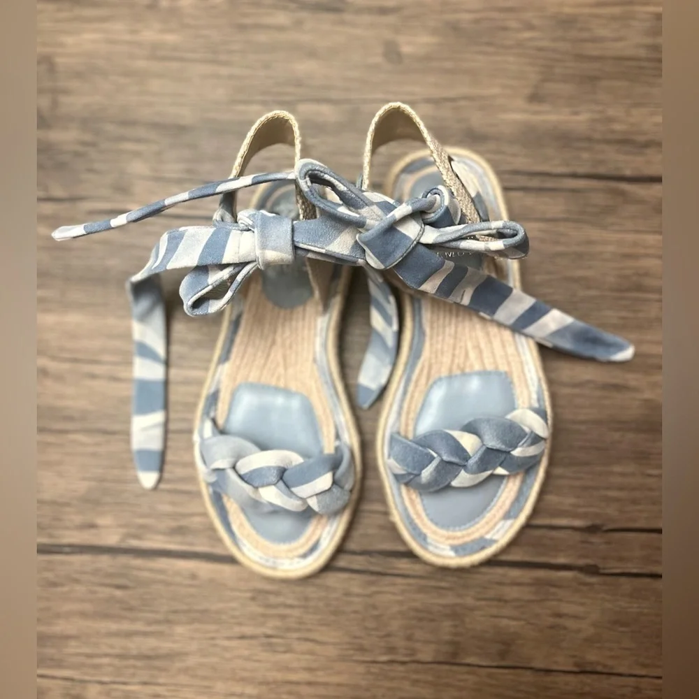 Vince Camuto Kastela Leather Lace-up Sandal In Cerulean Blu NWOT